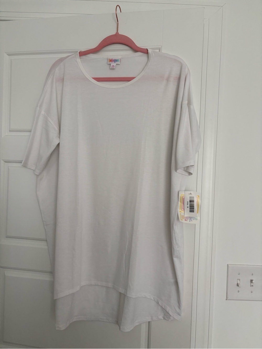 Lularoe Irma  T-Shirt